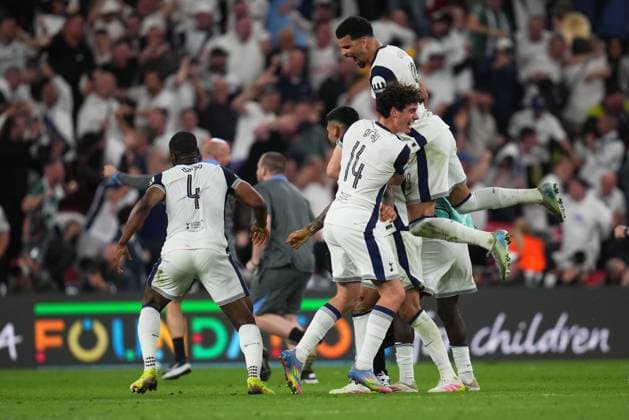 ESP: Tottenham Hotspur Manchester United, ManU UEFA Europa League Final Tottenham Hotspur players celebrate victory during the UEFA Europa League, Final, between Tottenham Hotspur and Manchester United played at San Mames Stadium on May 21, 2025 in Bilbao, Spain. kpng Copyright: xBaguxBlancox xPRESSINPHOTOx PS_240521_TOT_MAN_051