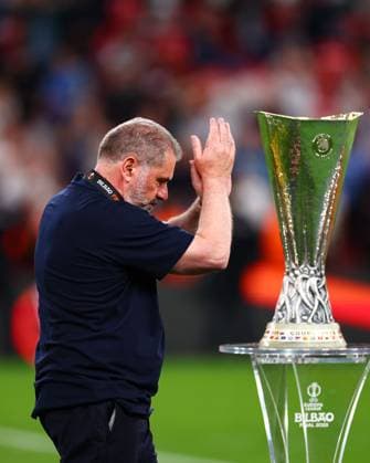 Ange Postecoglou manager of Tottenham Hotspur walks past the UEFA Europa League Trophy Tottenham Hotspur v Manchester United, ManU Europa League Final, Football, San Mames Stadium, Bilbao, Spain - 21 May 2025 EDITORIAL USE ONLY No use with unauthorised audio, video, data, fixture lists, club league logos or live services. Online in-match use limited to 120 images, no video emulation. No use in betting, games or single club league player publications. Copyright: xJamesxMarsh Shutterstockx 15312890ez