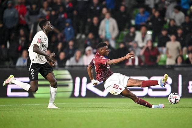 FC Metz v Stade de Reims - Playoffs Ligue 1 McDonald s Ligue 2 BKT 2024 2025, first leg 02 Joseph OKUMU (sdr) - 18 Idrissa GUEYE (fcm) during the playoffs match between Metz and Reims at Stade Saint-Symphorien on May 21, 2025 in Metz, France. Metz France  Copyright: xFEPx 776325767
