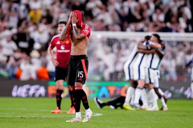 Tottenham Hotspur v Manchester United, ManU - UEFA Europa League Final 2025 Leny Yoro of Manchester United looks dejected at the end of the UEFA Europa League Final match between Tottenham Hotspur and Manchester United at San Mames Stadium on May 21, 2025 in Bilbao, Spain. Bilbao San Mames Stadium Spain Copyright: xGiuseppexMaffiax UEL_Final_Tottenham-ManchesterUnited_210525_BRU3326
