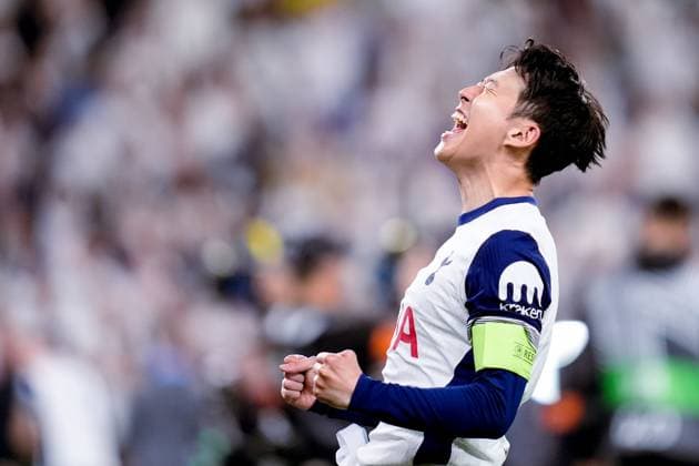 Tottenham Hotspur v Manchester United, ManU - UEFA Europa League Final 2025 Son Heung-Min of Tottenham Hotspur celebrates the victory at the end of the UEFA Europa League Final match between Tottenham Hotspur and Manchester United at San Mames Stadium on May 21, 2025 in Bilbao, Spain. Bilbao San Mames Stadium Spain Copyright: xGiuseppexMaffiax UEL_Final_Tottenham-ManchesterUnited_210525_BRU3366
