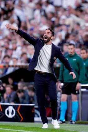 Tottenham Hotspur v Manchester United, ManU - UEFA Europa League Final 2025 Ruben Amorim of Manchester United gestures during the UEFA Europa League Final match between Tottenham Hotspur and Manchester United at San Mames Stadium on May 21, 2025 in Bilbao, Spain. Bilbao San Mames Stadium Spain Copyright: xGiuseppexMaffiax UEL_Final_Tottenham-ManchesterUnited_210525_BRU2475