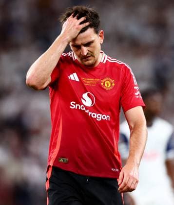 Harry Maguire of Manchester United, ManU Tottenham Hotspur v Manchester United, Europa League Final, Football, San Mames Stadium, Bilbao, Spain - 21 May 2025 EDITORIAL USE ONLY No use with unauthorised audio, video, data, fixture lists, club league logos or live services. Online in-match use limited to 120 images, no video emulation. No use in betting, games or single club league player publications.  Copyright: xJamesxMarsh Shutterstockx 15312890gh