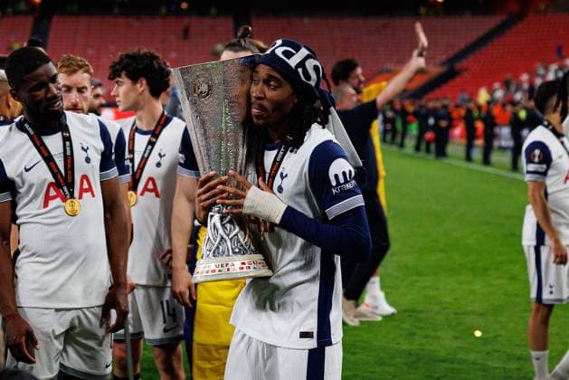 Djed Spence seen during UEFA Europa League 2025 final game between Tottenham Hotspur FC and Manchester United, ManU FC (Maciej Rogowski) Bilbao San Mames Spain Copyright: xMaciejxRogowskix tottenhammanu2425-089