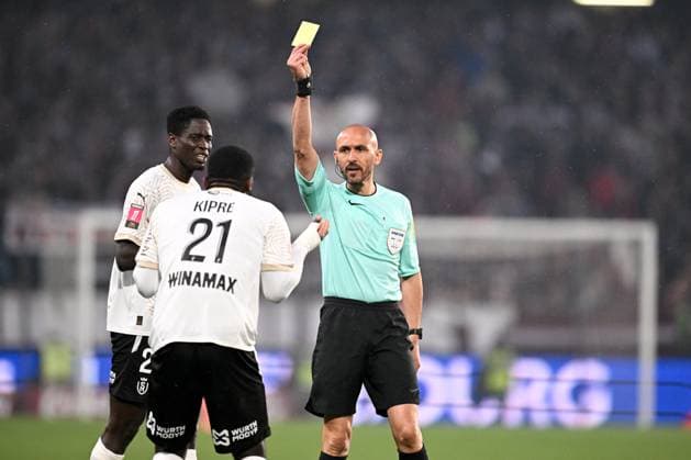 FC Metz v Stade de Reims - Playoffs Ligue 1 McDonald s Ligue 2 BKT 2024 2025, first leg Hakim BEN EL HADJ (ARBITRE) during the playoffs match between Metz and Reims at Stade Saint-Symphorien on May 21, 2025 in Metz, France. Metz France  Copyright: xFEPx 776325767