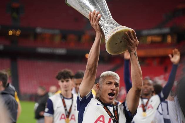 2025 UEFA Europa League Final: Tottenham Hotspur F.C. vs. Manchester United, ManU F.C. Richarlison of Tottenham Hotspur F.C. celebrates, as Tottenham are crowned champions after the 2025 UEFA Europa League Final: Tottenham Hotspur F.C. vs. Manchester United F.C. match on 21 May 2025, at San Mames Stadium, in Bilbao, Spain Bilbao San Mames Stadium Spain Copyright: xAlexandraxFechetex DSC01912