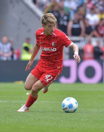 17 05 2025, xblx, Fußball 1 Bundesliga, SC Freiburg Eintracht Frankfurt v l Ritsu Doan SC Freiburg , FREISTELLER, EINZELBILD DFL DFB REGULATIONS PROHIBIT ANY USE OF PHOTOGRAPHS as IMAGE SEQUENCES and or QUASI VIDEO Freiburg