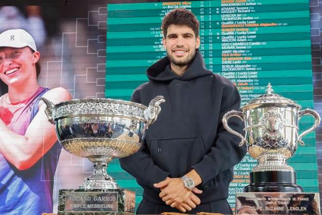 May 22, 2025, Paris, Paris, France: Carlos Alcaraz, Gilles Moretton during the draw of the tennis Grand Slam of Roland Garros 2025, at Roland Garros Stadium - on May 22 2025.Paris - France Paris France - ZUMAb253 20250522_zsp_b253_052 Copyright: xLoicxBaratouxx