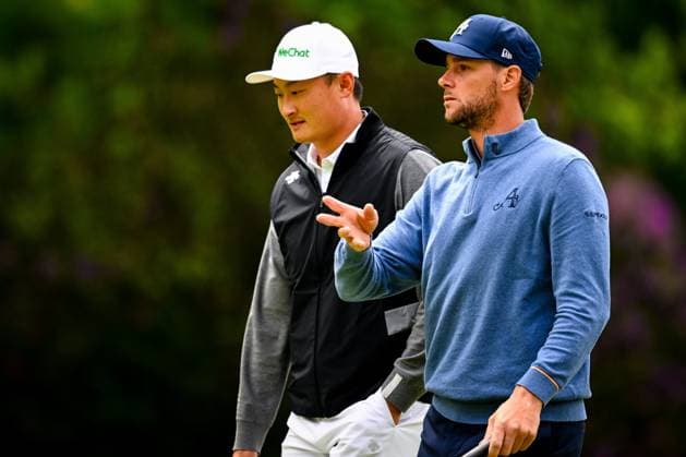Soudal Open DP World Tour 22 05 2025 SCHILDE, BELGIUM - MAY 22 : Li Haotong (CHN) and Pieters Thomas (BEL) in action during day one of the Soudal Open DP World Tour Golf at Rinkven International Golf Club on May 22, 2025 in Schilde, Belgium, 22 05 2025  Copyright: xTomasxSiskx