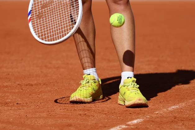 ROLAND GARROS 2025 Thierry Larret MAXPPP - PARIS (75) 23 05 2025 Thierry Larret Maxppp. Tennis. Roland Garros 2025. Internationaux de France de tennis. Stade Roland Garros, Paris (75). Le 23 mai 2025. Entrainement Iga SWIATEK vs Daria KASATRINA. illustration balle de tennis training session PARIS (75) STADE ROLAND GARROS PARIS ILE DE FRANCE FRANCE  Copyright: xMAXPPPxThierryxLarretx TLR202505238447 TLR202505238447