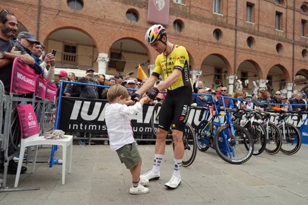 Van Aert Wout of Team Visma Lease A Bike during the stage 13 of the Giro d™Italia from Rovigo to Vicenza, Italy - Friday, May 23, 2025. - cycling.  Copyright: xGianxMattiaxD Alberto LaPressex