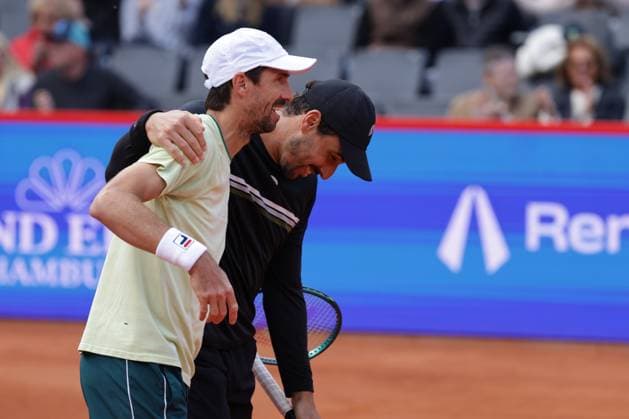 GER, Hamburg, xFSx , ATP 500 , Mens Tennis Tournament Bitpanda Hamburg Open 2025, Semifinals , Mens Doubles , 23 05 2025 Andres Molteni ARG and Fernando Romboli BRA celebrate victory against Harri Heliovaara FIN and Henry Patten GBR Copyright: HMBxMedia FernandoxSoares