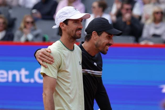 GER, Hamburg, xFSx , ATP 500 , Mens Tennis Tournament Bitpanda Hamburg Open 2025, Semifinals , Mens Doubles , 23 05 2025 Andres Molteni ARG and Fernando Romboli BRA celebrate victory against Harri Heliovaara FIN and Henry Patten GBR Copyright: HMBxMedia FernandoxSoares