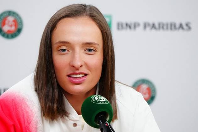 Iga Swiatek during a pre-tournament press conference, PK, Pressekonferenz French Open Tennis, Friday Previews, Qualifying and Practice, Tennis, Roland Garros, Paris, France - 23 May 2025 EDITORIAL USE ONLY No use with unauthorised audio, video, data, fixture lists, club league logos or live services. Online in-match use limited to 120 images, no video emulation. No use in betting, games or single club league player publications. Copyright: xJavierxGarcia Shutterstockx 15314610al