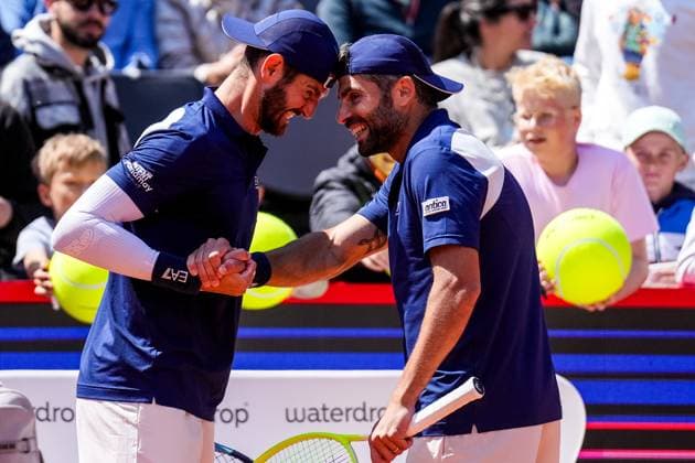 HAMBURG, GERMANY - MAY 23: Andrea Vavassori of Italy and Simone Bolelli of Italy celebrate victory after their Men s Doubles Semi Final match against Joe Salisbury of Great Britain and Neal Skupski of Great Britain during Day Seven of the Bitpanda Hamburg Open at Am Rothenbaum on May 23, 2025 in Hamburg, Germany. (Photo by Rene Nijhuis) SPO  Copyright: xRenexNijhuis