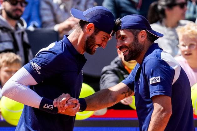 HAMBURG, GERMANY - MAY 23: Andrea Vavassori of Italy and Simone Bolelli of Italy celebrate victory after their Men s Doubles Semi Final match against Joe Salisbury of Great Britain and Neal Skupski of Great Britain during Day Seven of the Bitpanda Hamburg Open at Am Rothenbaum on May 23, 2025 in Hamburg, Germany. (Photo by Rene Nijhuis) SPO  Copyright: xRenexNijhuis
