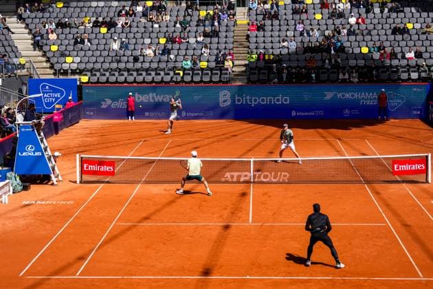 HAMBURG, GERMANY - MAY 23: Henry Patten of Great Britain plays a backhand in his Men s Doubles Semi Final match with Harri Heliovaara of Finland against Andres Molteni of Argentina and Fernando Romboli of Brazil during Day Seven of the Bitpanda Hamburg Open at Am Rothenbaum on May 23, 2025 in Hamburg, Germany. (Photo by Rene Nijhuis) SPO  Copyright: xRenexNijhuis