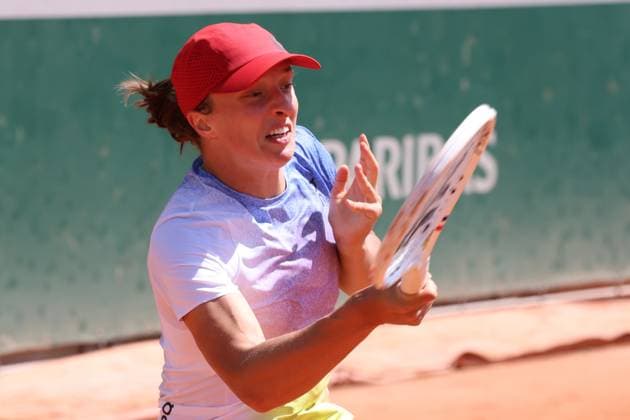 May 23, 2025, Paris, Celestynow, France: IGA SWIATEK of Poland during practice session before French Open 2025 at Roland Garros in Paris. Paris France - ZUMAc278 20250523_zsp_c278_012 Copyright: xMarcinxCholewinskix