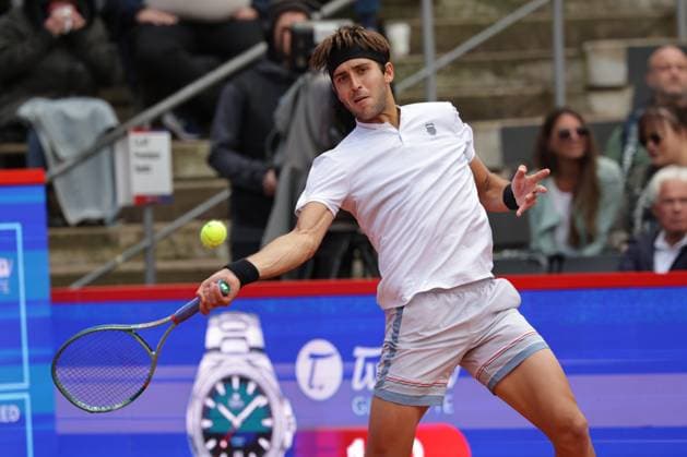 GER, Hamburg, xFSx , ATP 500 , Mens Tennis Tournament Bitpanda Hamburg Open 2025, Semifinals , Mens Doubles , 23 05 2025 Tomas Martin Etcheverry ARG plays a forehand Copyright: HMBxMedia FernandoxSoares