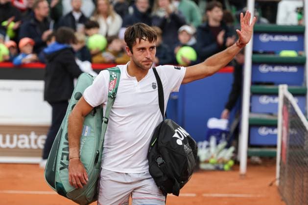 GER, Hamburg, xFSx , ATP 500 , Mens Tennis Tournament Bitpanda Hamburg Open 2025, Semifinals , Mens Doubles , 23 05 2025 Tomas Martin Etcheverry ARG bids farewell to the spectators Copyright: HMBxMedia FernandoxSoares