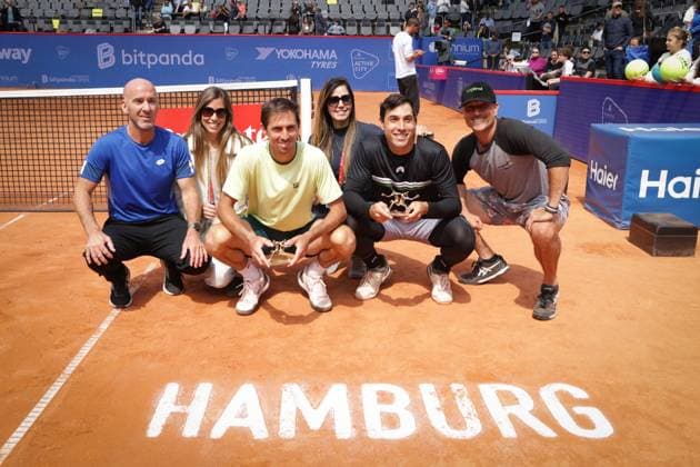 GER, Hamburg, xFSx , ATP 500 , Mens Tennis Tournament Bitpanda Hamburg Open 2025, Final , Mens Doubles , 24 05 2025 Andres Molteni ARG and Fernando Romboli BRA with family and friends Copyright: HMBxMedia FernandoxSoares