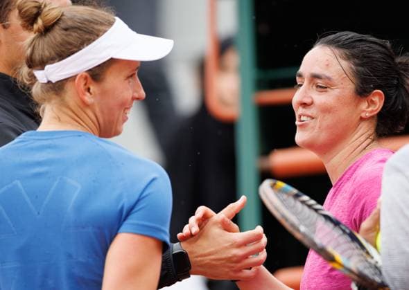 Belgian Elise Mertens and Tunisian Ons Jabeur pictured after a training session at the Roland Garros French Open tennis tournament, in Paris, France, Saturday 24 May 2025. This year s tournament takes place from 19 May to 08 June. BENOITxDOPPAGNE  x125090811x