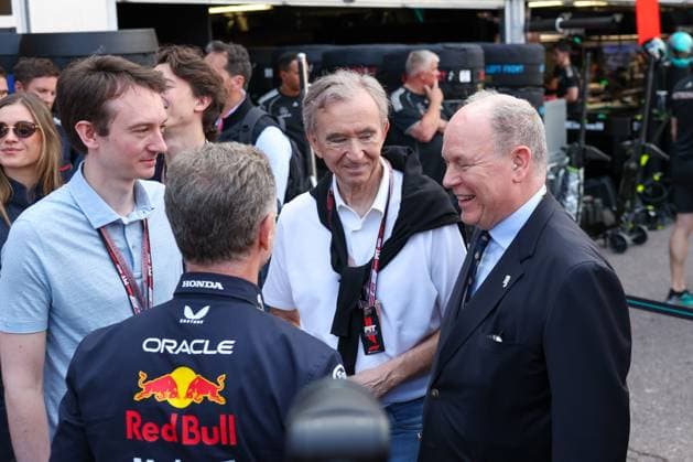 Owner of the LVMH Group, Bernard Arnault and Prince of Monaco Albert II, Team Principal Christian Horner Oracle Red Bull Racing , Qualifying, Monaco Grand Prix, Motorsport, Men, Formula 1, 24 05 2025 Monte Carlo Monaco MCO Copyright: xkolbert-press ChristianxKolbertx