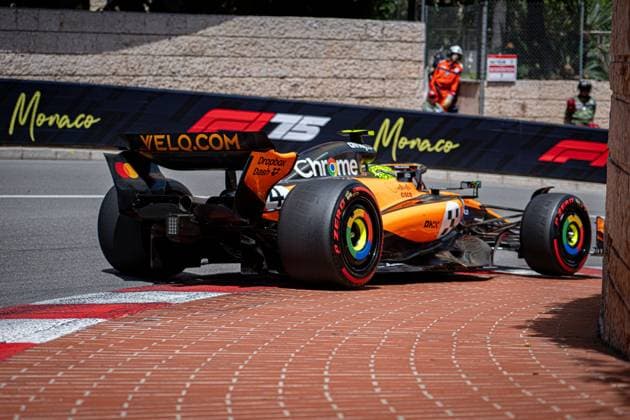 04, Lando Norris, GBR, McLaren MCL39, McLAREN F1 TEAM  Copyright: xElisaxCeschel IPAxSportx xipa-agency.netx xx IPA_58176191 IPA_Agency_IPA58176191