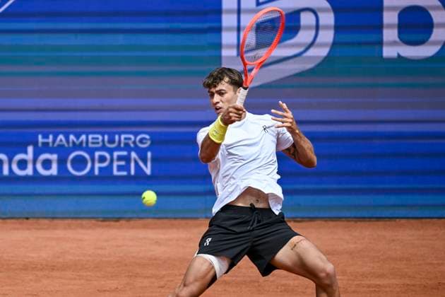 Cobolli Flavio ITA 25 05 2025 Tennis Hamburg Open ATP 500, Tennis Stadium am Rothenbaum, Hamburg, Copyright: xpepphotox xHorstxMauelshagenx pep00321, pep_20250524_hm_46485