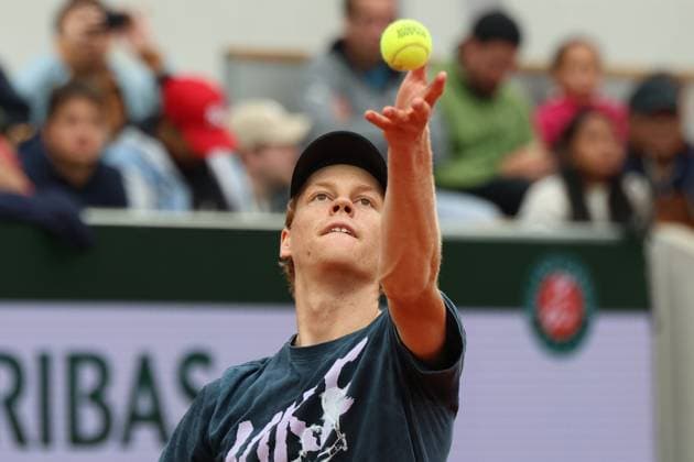 May 24, 2025, Paris, Celestynow, France: JANNIK SINNER of Italy during practice session before French Open 2025 at Roland Garros in Paris. Paris France - ZUMAc278 20250524_zsp_c278_012 Copyright: xMarcinxCholewinskix