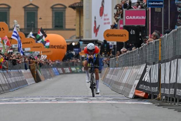 Lidl-Trek s Dutch rider Daan Hoole finishes the 10th stage during Stage 10 - Lucca-Pisa, Giro d Italia race in Pisa, Italy, May 20 2025  Copyright: xLisaxGuglielmi IPAxSportx xipa-agency.netx xx IPA_58177185 IPA_Agency_IPA58177185