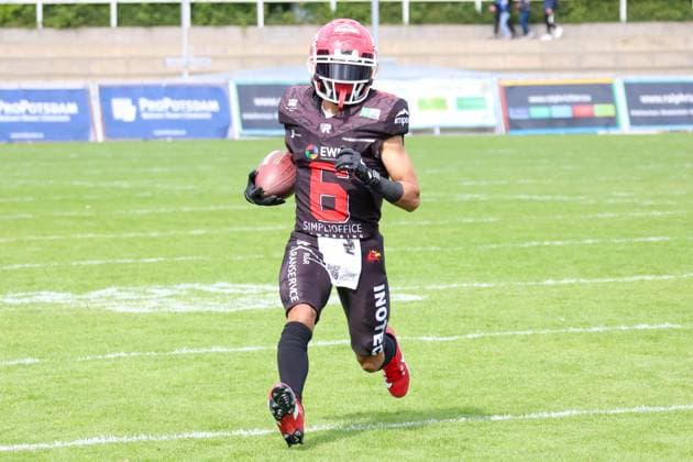 romello bentley (Potsdam Royals, 06) with the ball, Potsdam Royals vs Paderborn Dolphins 2025, 2025.05.24 , GFL, Spieltag 3 Photo: Foot Bowl Thomas Sobotzki Copyright: xFotodesign-Berlinx