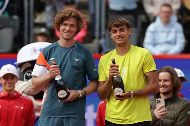 GER, Hamburg, xFSx , ATP 500 , Mens Tennis Tournament Bitpanda Hamburg Open 2025, Final Mens Singles , 24 05 2025 Andrey Rublev RUS and Flavio Cobolli ITA are looking forward to Copyright: HMBxMedia FernandoxSoares