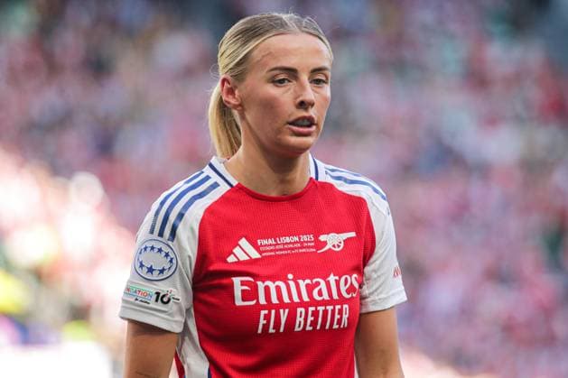 2025-05-24 FC Barcelona, Barca v Arsenal WFC - UEFA Women s Champions League Final LISBON, PORTUGAL - MAY 24: Chloe Kelly of Arsenal Women FC looks on during the UEFA Women s Champions League Final match between FC Barcelona and Arsenal WFC at Estadio Jose Alvalade on May 24, 2025 in Lisbon, Portugal. (Photo by Leiting Gao BSR Agency) Lisbon Portugal Content not available for redistribution in The Netherlands directly or indirectly through any third parties. Copyright: xBSRxAgencyx