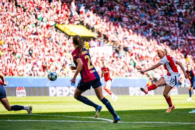 May 24, 2025, Lisbon, Lisbon, Portugal: Frida Maanum of the team Arsenal takes a powerful shot on goal during the Women s Champions League Final,between Arsenal v Barcelona at Alvalade stadium,may 24, 2025 Lisbon Portugal - ZUMAr200 20250524_zsp_r200_022 Copyright: xNunoxReisinhox