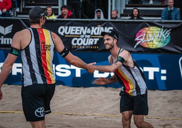 Beach volleyball men King Queen of the Court Hamburg 24 05 2025 Clemens Wickler r high-fives with Nils Ehlers Hamburg Active City Arena Hamburg Germany