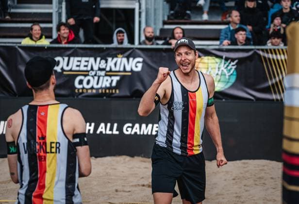 Beach volleyball men King Queen of the Court Hamburg 24 05 2025 Nils Ehlers cheers with a clenched fist Hamburg Active City Arena Hamburg Germany
