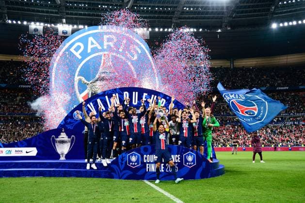 FOOTBALL : PSG vs Reims - Finale Coupe de France - 24 05 2025 PSG players celebrate their side s victory on podium after the French Cup Final match between Paris Saint Germain and Stade de Reims at Stade de France on May 24 , 2025 in Saint Denis, France. ( Photo by Dante Badano PsnewZ ) - Saint DenisFrance  Copyright: xx