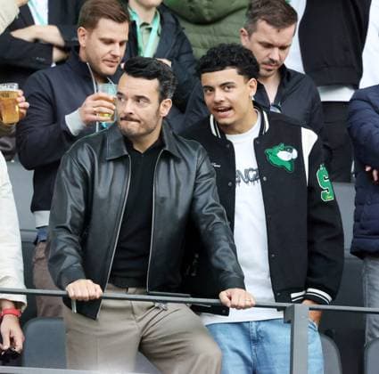24 05 25 DFB Pokal Final 2025 DSC Arminia Bielefeld VfB Stuttgart Germany, Berlin, 24 05 2025, Football, DFB Pokal Final 2025 Berlin, DSC Arminia Bielefeld VfB Stuttgart Giovanni Zarrella with son Bruno Gabriel