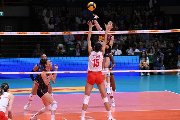 Block of Uyanik Deniz ( Turkey ) during the match Italy vs Turkey at Pala Panini Modena 24may2025 , AIA AeQuilibrium Cup Women Elite.  Copyright: xDuilioxDellaxLibera IPAxSportx xipa-agency.netx xx IPA_58200612 IPA_Agency_IPA58200612