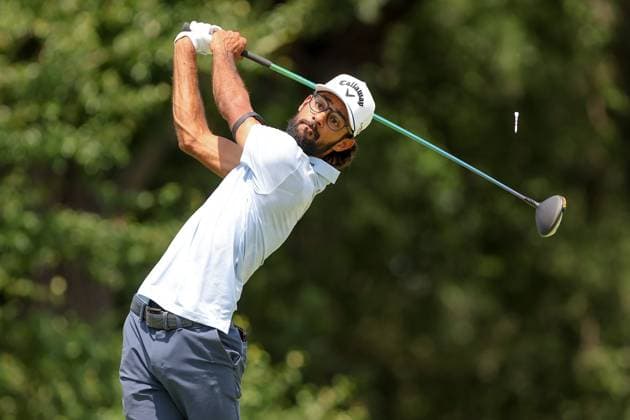 May 24, 2025: Akshay Bhatia hits his tee shot on the 12th hole during the third round of the Charles Schwab Challenge golf tournament at Colonial Country Club in Fort Worth, TX. Cal Media Fort Worth United States of America - ZUMAc04_ 20250524_zma_c04_361 Copyright: xGrayxSiegelx
