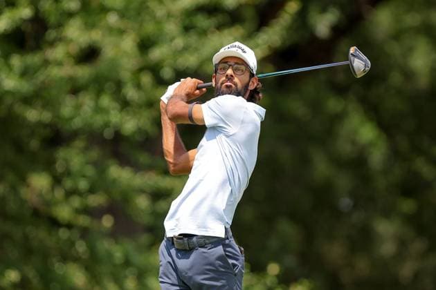 May 24, 2025: Akshay Bhatia hits his tee shot on the 12th hole during the third round of the Charles Schwab Challenge golf tournament at Colonial Country Club in Fort Worth, TX. Cal Media Fort Worth United States of America - ZUMAc04_ 20250524_zma_c04_401 Copyright: xGrayxSiegelx