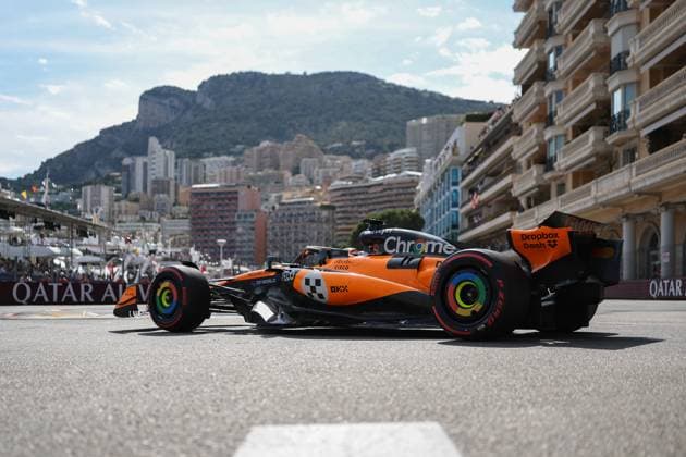 MONTE-CARLO, MONACO - MAY 24: Oscar Piastri of Australia driving the (81) McLaren MCL39 Mercedes during Qualifying ahead of the F1 Grand Prix of Monaco at Circuit de Monaco on May 24, 2025 in Monte-Carlo, Monaco.(Photo by Qian Jun Paddocker) SPO  Copyright: xQIANxJUNxMotorsportxMedia Paddockerx