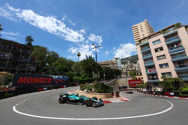 23 05 2025, xrarjax, Motorsport FIA Formula 1, Grand Prix of Monaco 2025 v l Fernando Alonso Aston Martin starting number 14 FIA REGULATIONS PROHIBIT ANY USE OF PHOTOGRAPHS as IMAGE SEQUENCES and or QUASI VIDEO Monte Carlo MANDATORY CREDIT: Beto Issa Photos ALL RIGHTS RESERVED: www.betoissaphotos.com
