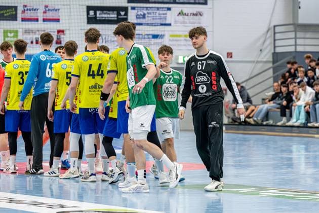 Jugendbundesliga A youth male qualification HSG Dutenhofen Münchholzhausen HC Empor Rostock, 24 05 25 Leander Geskes HSG Dutenhofen Münchholzhausen, 67 , Felix Schneider HSG Dutenhofen Münchholzhausen, 10 , Leonard Volk HSG Dutenhofen Münchholzhausen, 22 Jugendbundesliga A youth male qualification HSG Dutenhofen Münchholzhausen HC Empor Rostock Hüttenberg, 24 05 25 Copyright: xBEAUTIFULxSPORTS Roeczeyx
