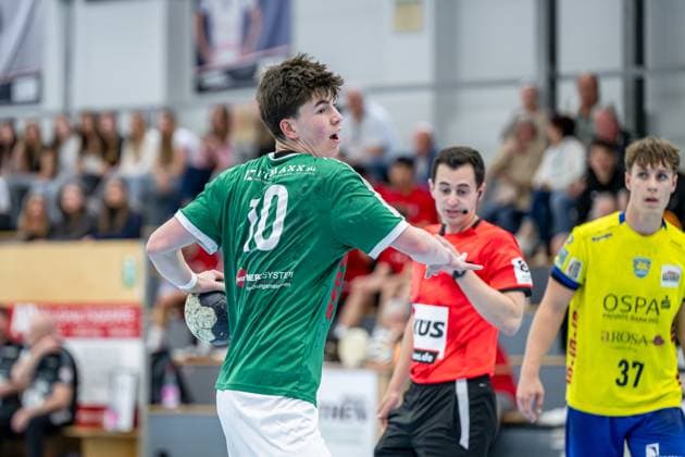 Jugendbundesliga A youth male qualification HSG Dutenhofen Münchholzhausen HC Empor Rostock, 24 05 25 Felix Schneider HSG Dutenhofen Münchholzhausen, 10 Jugendbundesliga A youth male qualification HSG Dutenhofen Münchholzhausen HC Empor Rostock Hüttenberg, 24 05 25 Copyright: xBEAUTIFULxSPORTS Roeczeyx