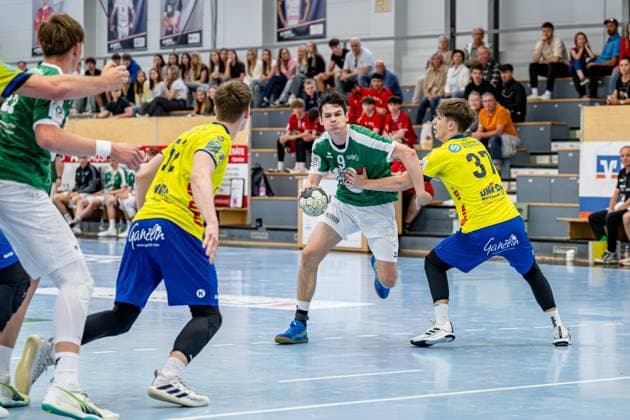 Jugendbundesliga A youth male qualification HSG Dutenhofen Münchholzhausen HC Empor Rostock, 24 05 25 Joris van der Mei HSG Dutenhofen Münchholzhausen, 9 , Leonard Volk HSG Dutenhofen Münchholzhausen, 22 , Tom Bialek HC Empor Rostock, 52 , Philip Steinberg HC Empor Rostock, 37 Jugendbundesliga A youth male qualification HSG Dutenhofen Münchholzhausen HC Empor Rostock Hüttenberg, 24 05 25 Copyright: xBEAUTIFULxSPORTS Roeczeyx