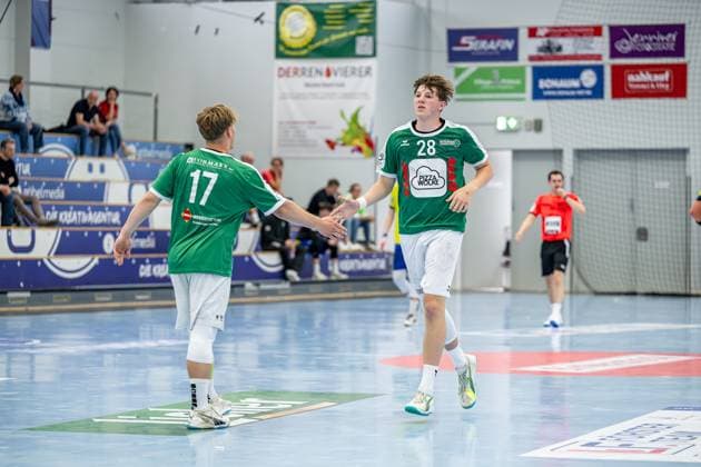 Jugendbundesliga A youth male qualification HSG Dutenhofen Münchholzhausen HC Empor Rostock, 24 05 25 Julius Gümbel HSG Dutenhofen Münchholzhausen, 28 , Elias Misch HSG Dutenhofen Münchholzhausen, 17 Jugendbundesliga A youth male qualification HSG Dutenhofen Münchholzhausen HC Empor Rostock Hüttenberg, 24 05 25 Copyright: xBEAUTIFULxSPORTS Roeczeyx