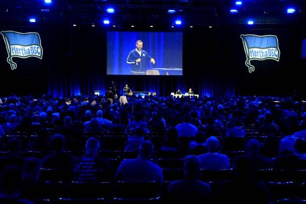 DEU, DFL, 2 FBL, Hertha BSC, Mitgliederversammlung, 25 05 2025, Messe Berlin, Berlin, DEU, DFL, 2 FBL, Hertha BSC, Mitgliederversammlung, im Bild Praesident Fabian Drescher Hertha BSC Berlin , Mitglieder, Hallenuebersicht DFL regulations prohibit any use of Photographs as image sequences and or quasi video nordphotoxGmbHx xEngler nph00076