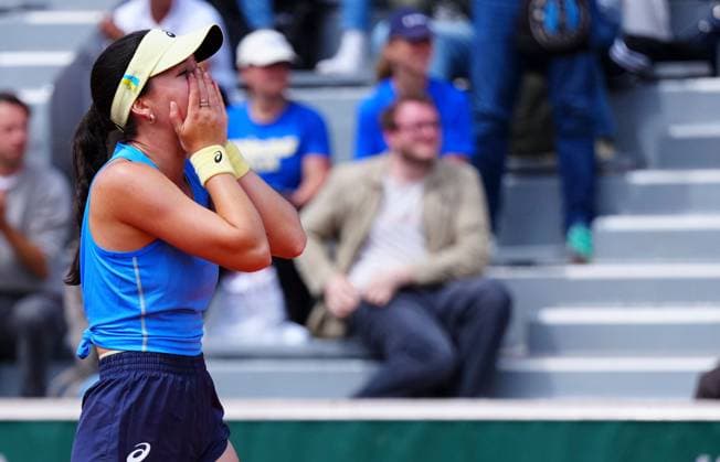 Eva Lys celebrates her win over Peyton Stearns French Open Tennis, Day One, Tennis, Roland Garros, Paris, France - 25 May 2025 EDITORIAL USE ONLY No use with unauthorised audio, video, data, fixture lists, club league logos or live services. Online in-match use limited to 120 images, no video emulation. No use in betting, games or single club league player publications. Copyright: xJavierxGarcia Shutterstockx 15314618p